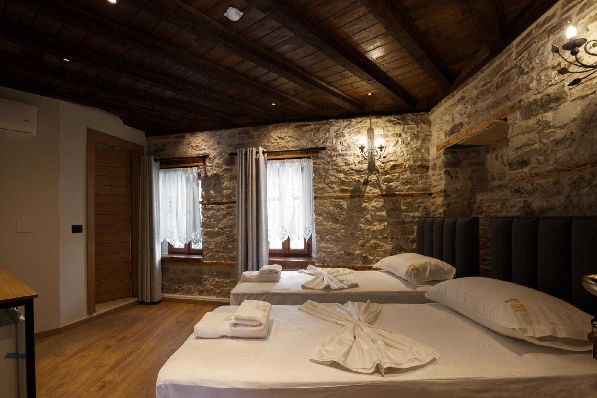 Furra Hotel Gjirokastër Extérieur photo