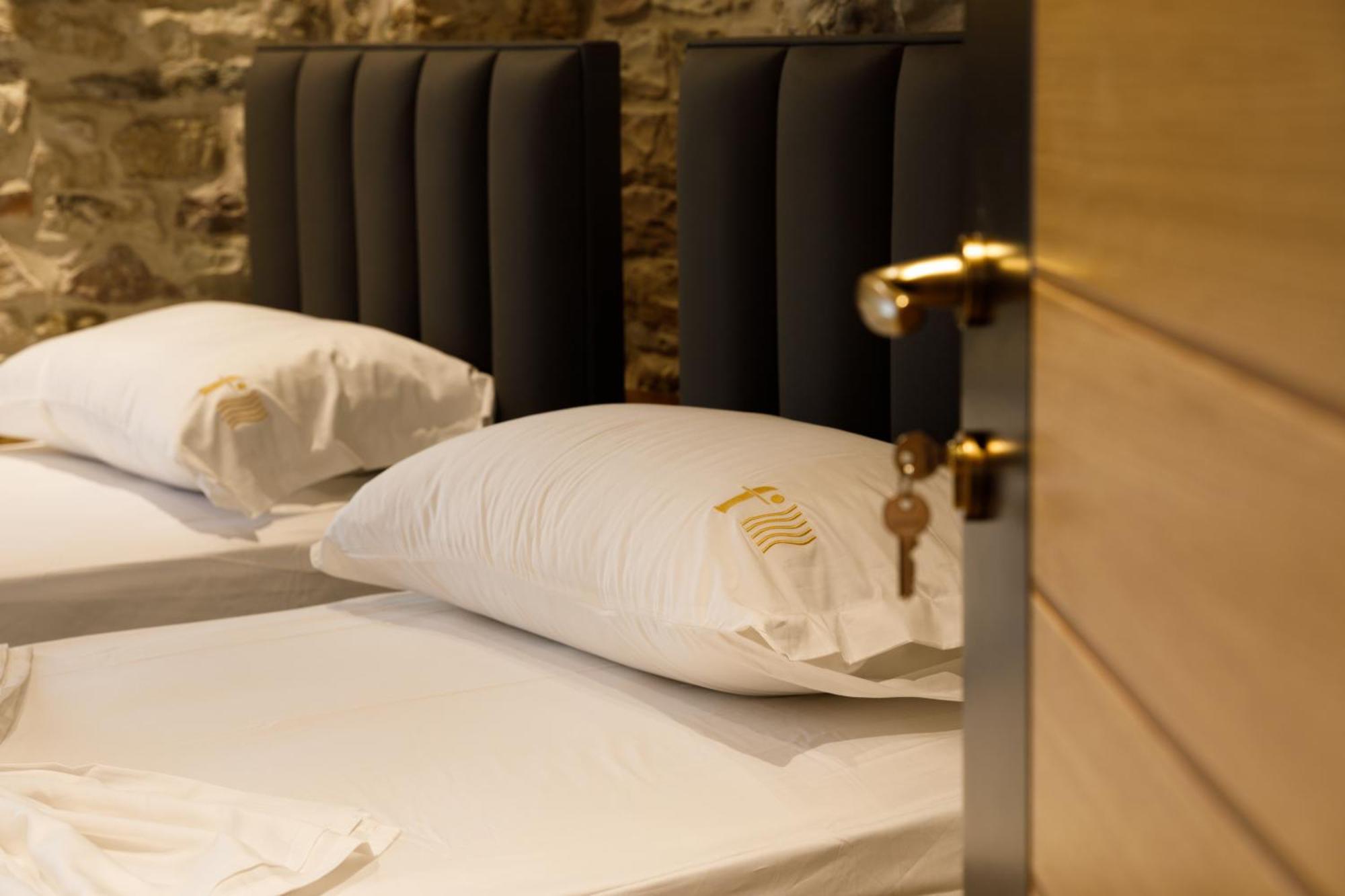 Furra Hotel Gjirokastër Extérieur photo