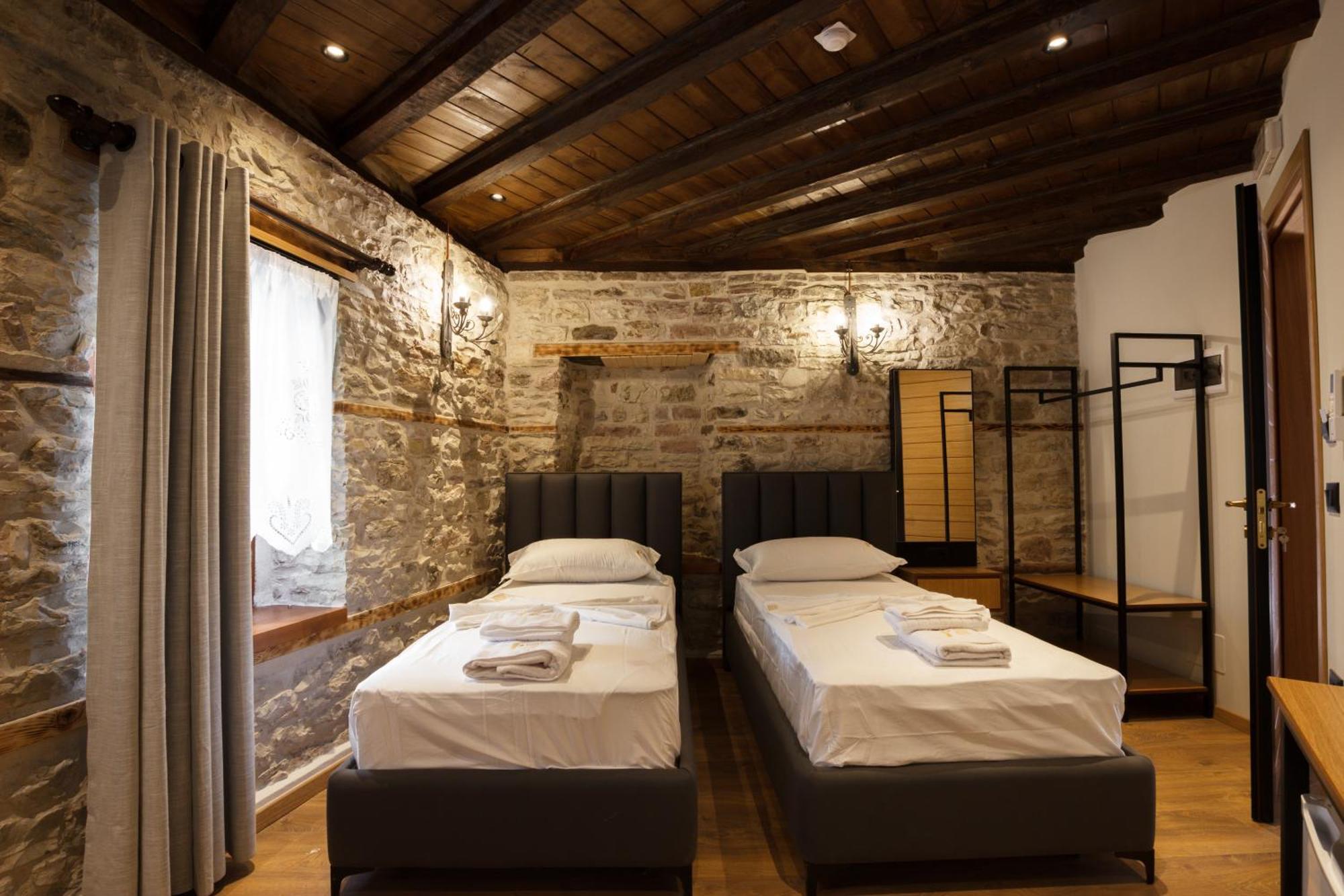 Furra Hotel Gjirokastër Extérieur photo