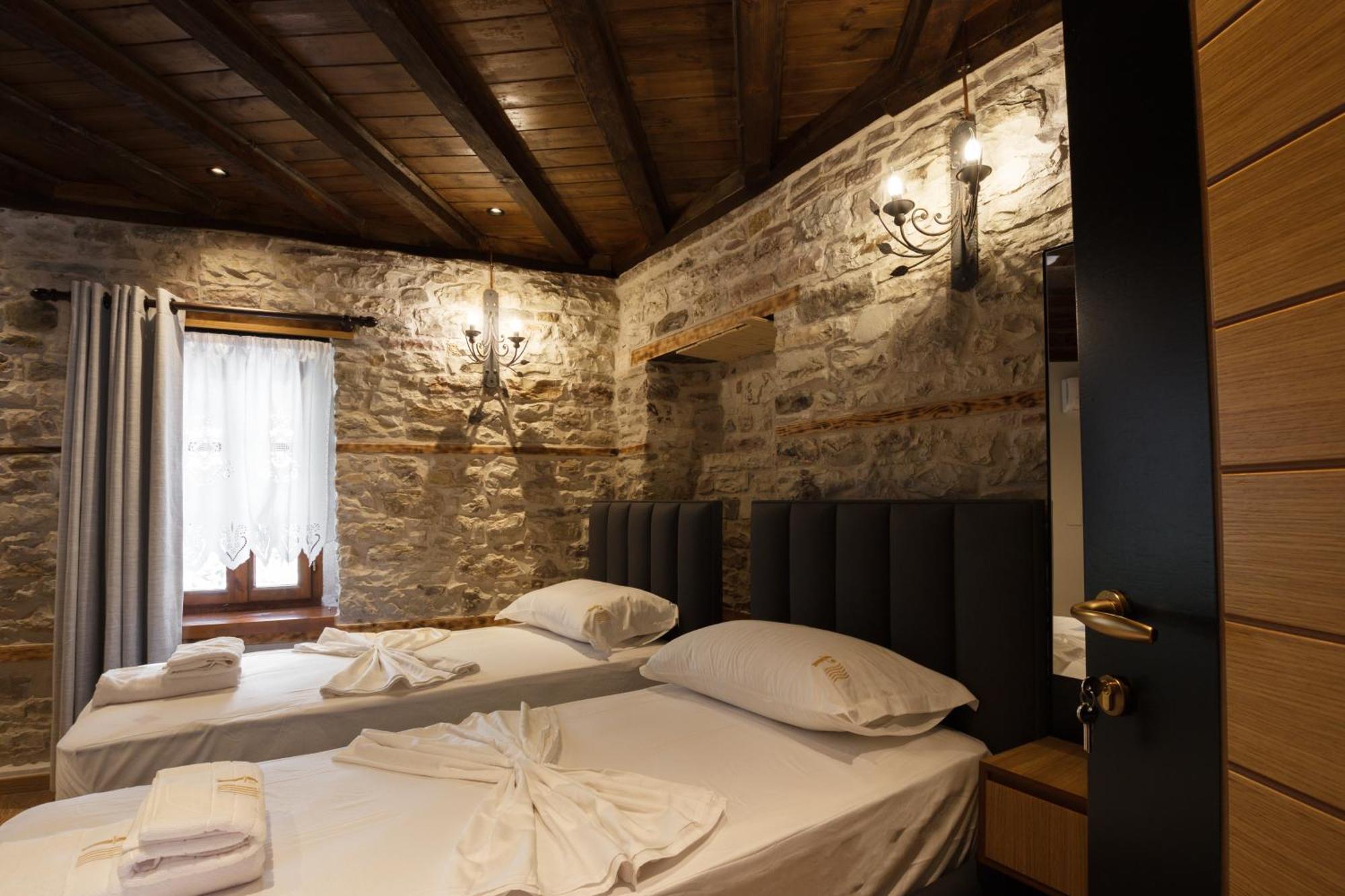 Furra Hotel Gjirokastër Extérieur photo